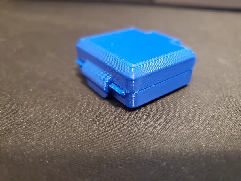 Hộp đựng nút tai 3D nhỏ gọn, dễ mở với thiết kế in liền khối - Image 2