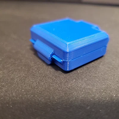 Hộp đựng nút tai 3D nhỏ gọn, dễ mở với thiết kế in liền khối