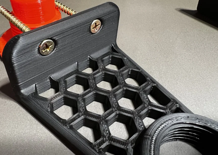 Giá treo khăn giấy 3D có lỗ bắt vít cực tiện dụng - Image 4