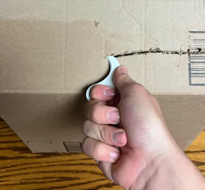 The Raptor Saw (Dao rọc thùng răng cưa) - Image 2