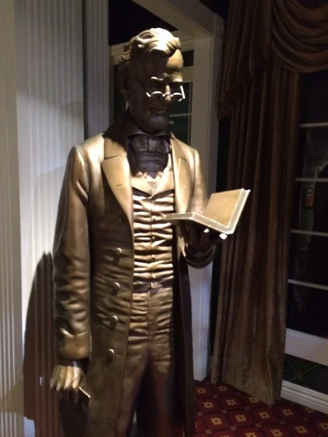 Tượng bán thân Abraham Lincoln đang đọc sách (bản scan) - Image 3