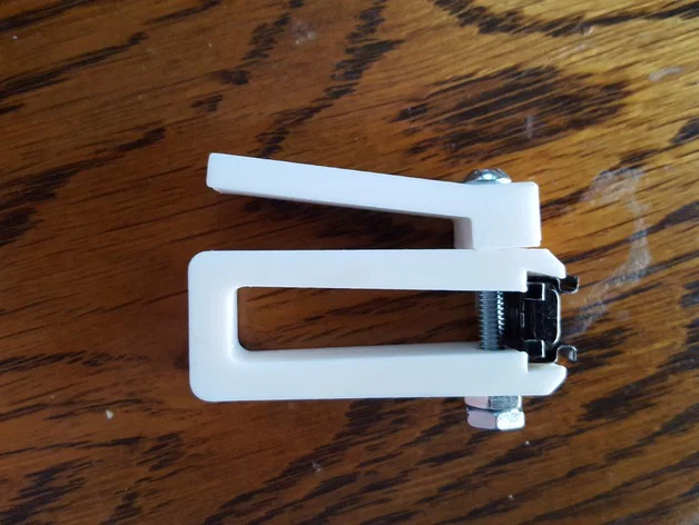 Dụng cụ hỗ trợ lắp tháo Cage Nut cho tủ Rack cực tiện lợi - Image 1