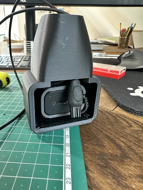 Giá đỡ OneBlade kèm bộ sạc (OneBlade Holder with Charger) - Image 5