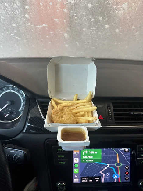 Giá đỡ hộp McDonald's và sốt gắn khe gió ô tô - Image 2