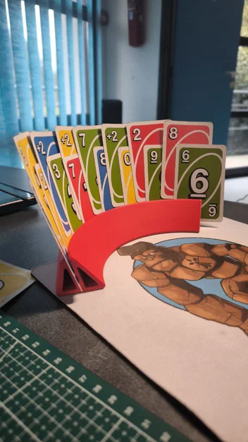 Khay Đỡ Bài Uno 3D: Giải Pháp Tiện Lợi Cho Những Ván Bài Thú Vị - Image 1