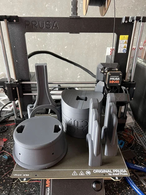 Cúp Piston Cup trong phim Cars (Piston Cup from Cars) - Image 3