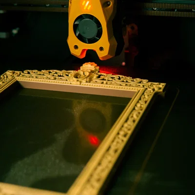 Khung hình Baroque/Victorian A5 (210×148 mm) (Cập nhật: có chân chống)