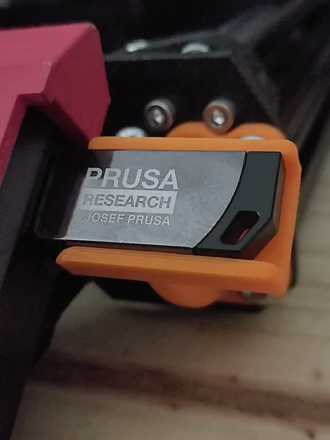 Giá đỡ bảo vệ USB cho Prusa MK4s - Image 1