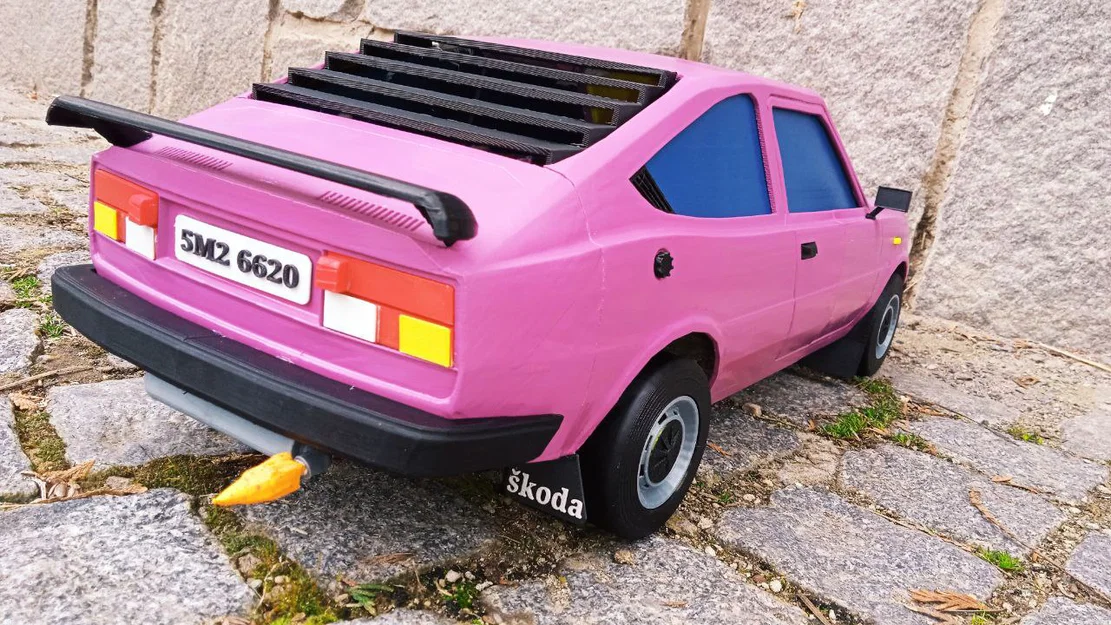 Mô hình thân xe RC Škoda 130 Rapid 1:8 - Chi tiết và sống động - Image 7