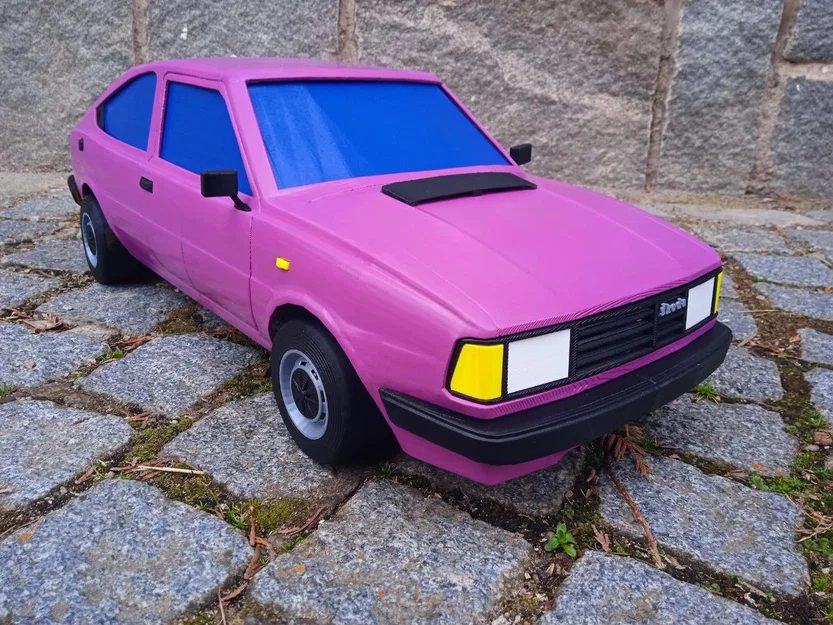 Mô hình thân xe RC Škoda 130 Rapid 1:8 - Chi tiết và sống động - Image 11