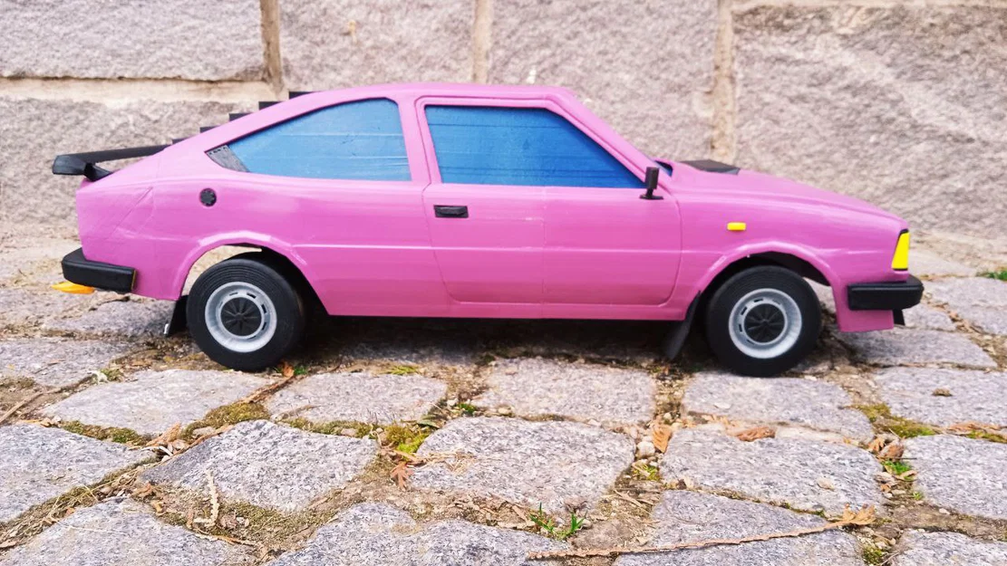 Mô hình thân xe RC Škoda 130 Rapid 1:8 - Chi tiết và sống động - Image 15