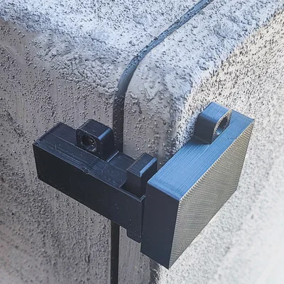 Angled-Lock Latch – Chốt khóa cố định góc 90°