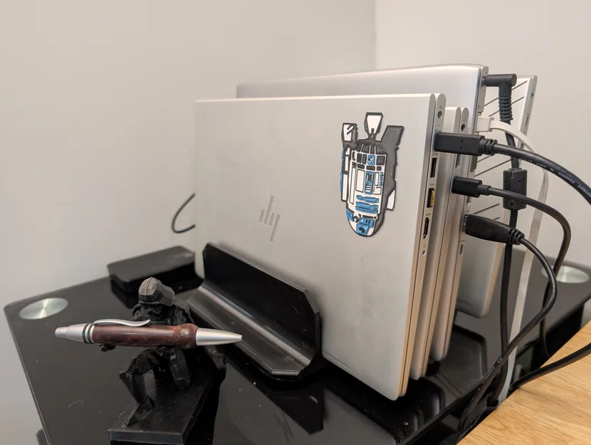 Giá đỡ laptop dạng đứng (3 laptop) - Image 2