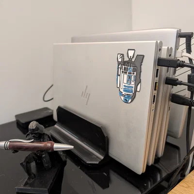 Giá đỡ laptop dạng đứng (3 laptop)