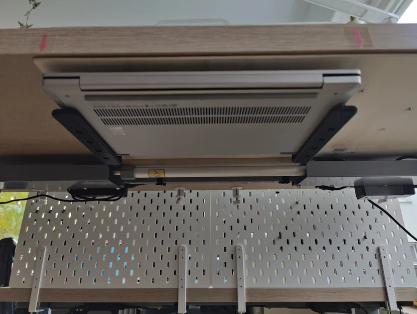 Giá Treo Laptop Dưới Bàn Loại Bền Chắc (Rugged Underdesk Laptop Mount) - Image 11