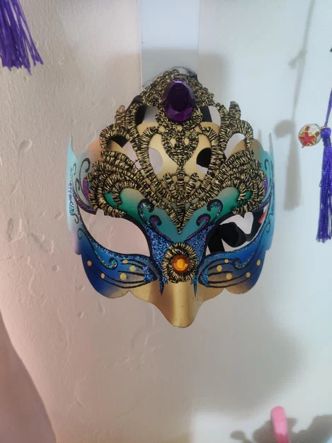 Giá Treo Trưng Bày Mặt Nạ Venetian Mask Display Holder - Image 3