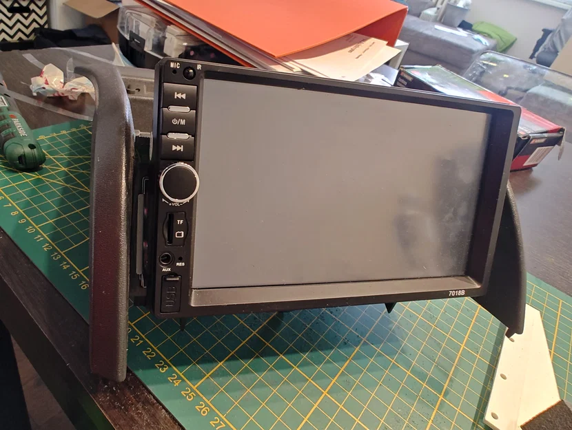 Giá đỡ lắp màn hình radio 7 inch cho Fiat Ducato 244 (2002-2006) - Image 4