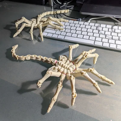 Semi-Posable Flexi Facehugger (Bản Có Khớp Tạo Dáng Một Phần)