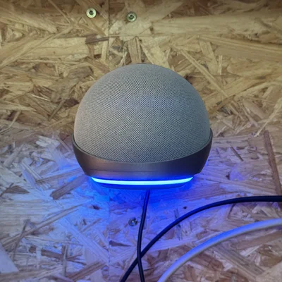 Giá treo tường Echo Dot thế hệ 4 & 5 (Wall Mount)