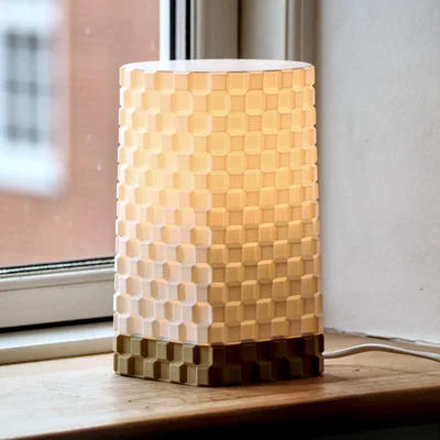 Lamp V3 – Chụp đèn họa tiết lưới sang trọng