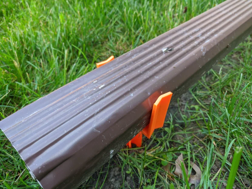 Cọc cố định máng xối 3D cho sân vườn - Giải pháp chống xê dịch ống xả - Image 6