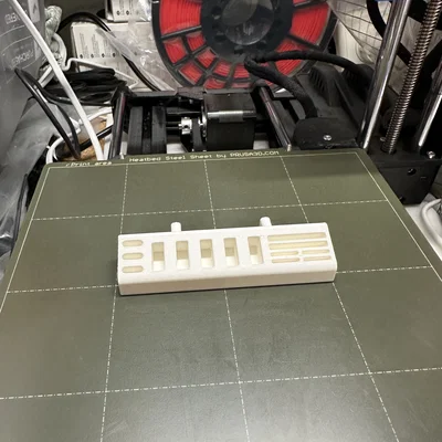 Khay gắn bảng IKEA Skadis đựng USB và thẻ nhớ tiện lợi