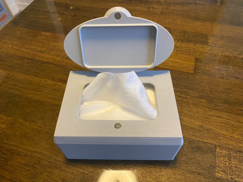 Hộp đựng khăn ướt em bé gắn nam châm (Magnetic Baby Wipes Containter) - Image 1