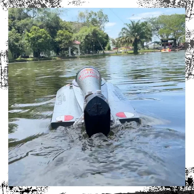 Tàu RC F1 kèm Outboard Mercury Racing 360 - Image 2