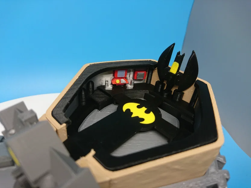 Little Cities - Wayne Manor / Batcave - Image 3