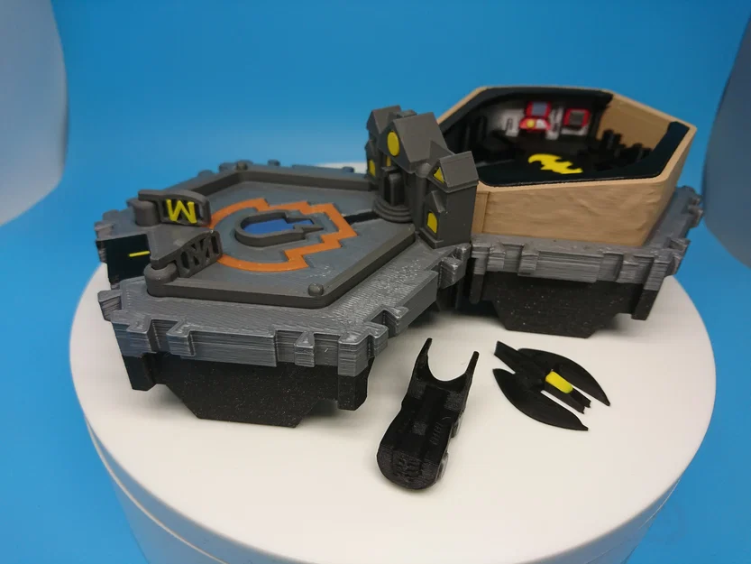 Little Cities - Wayne Manor / Batcave - Image 5
