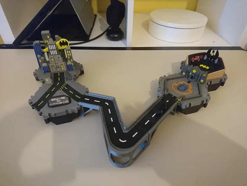 Little Cities - Wayne Manor / Batcave - Image 9