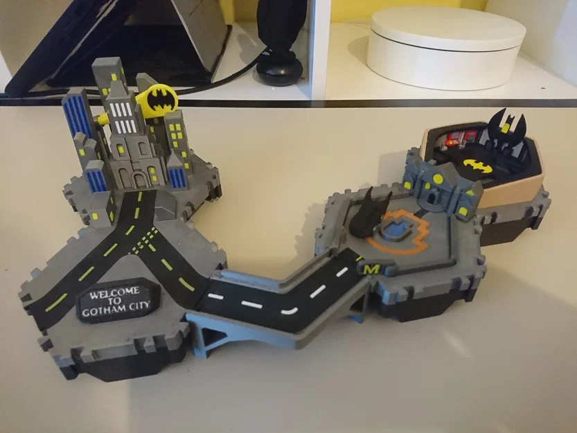 Little Cities - Wayne Manor / Batcave - Image 10