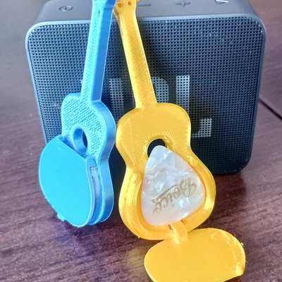 Móc khóa kiêm hộp đựng phím đàn guitar in 3D nhỏ gọn