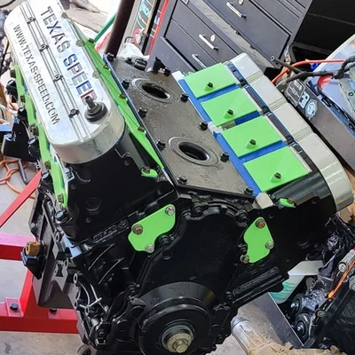 Bộ nắp chặn cổng nạp và thoát hơi (Steam Port) cho động cơ Chevy LS