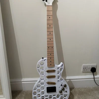 Guitar In 3D - Kiểu LP Hex Design - Full Size Chơi Được