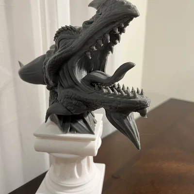 Bàn thờ Đầu Rồng (Dragon Head Altar)