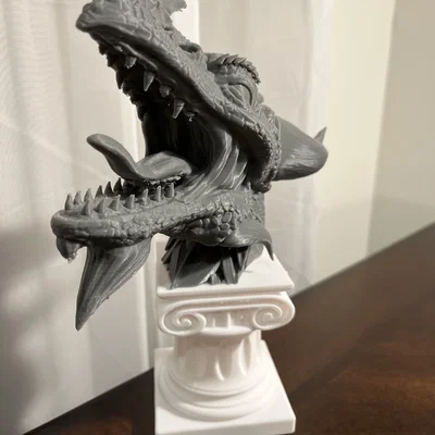 Bàn thờ Đầu Rồng (Dragon Head Altar)