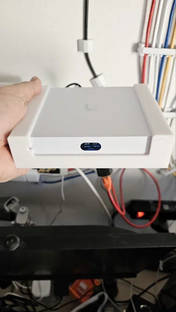 Giá treo tường Ubiquiti UCG-Ultra/UXG-Max | UCG Ultra | UXG Max | UCG Max - Image 10