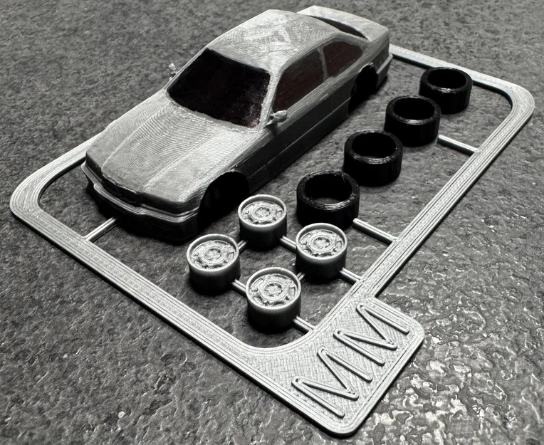 Mô hình lắp ráp xe BMW E36 Mini dưới dạng Kit Card cực chất - Image 2