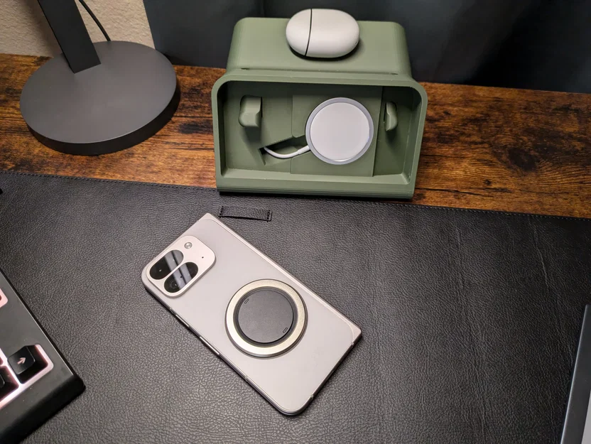 Pixel 9 Pro Fold - DN 40 Dock - Image 3