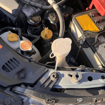 Nắp đậy bình nước rửa kính cho xe Subaru Crosstrek (In 3D)
