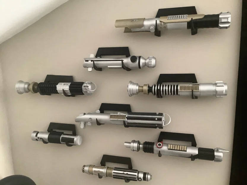 Giá treo Lightsaber (kiếm ánh sáng) treo tường cho fan Star Wars - Image 1