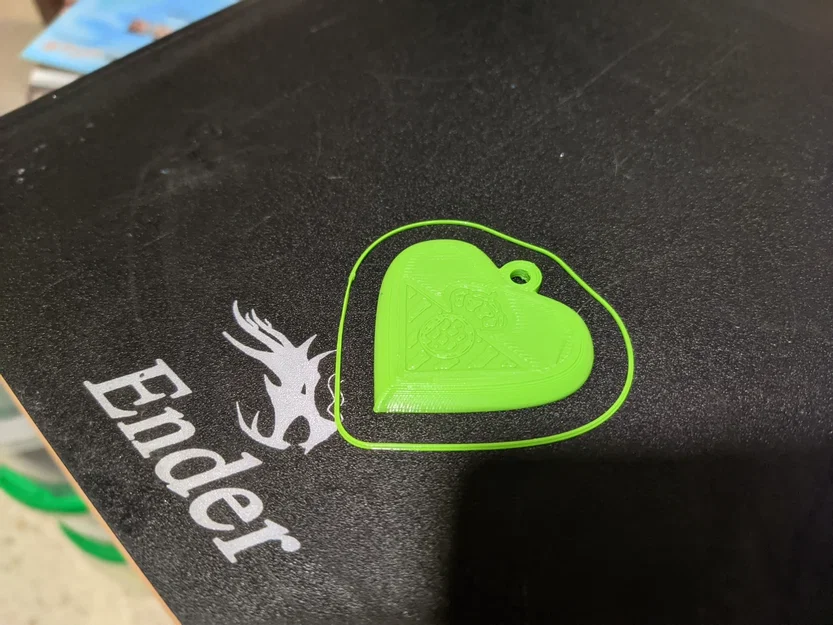 Móc khóa tim Real Betis + R. Madrid, Valladolid, Granada C.F. (Cập nhật mới) - Image 7