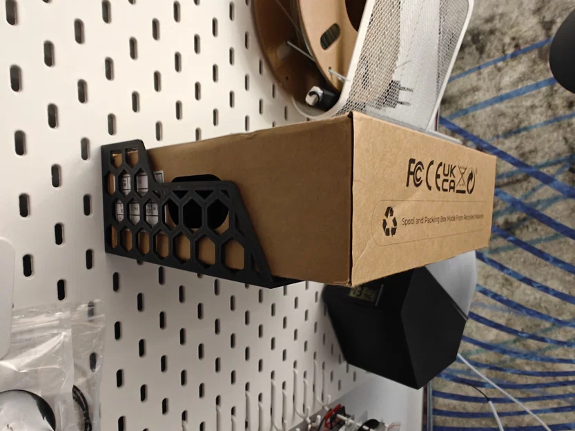 Kệ Ikea Skadis cho hộp filament (xếp chồng, hoạ tiết lục giác) - Image 1