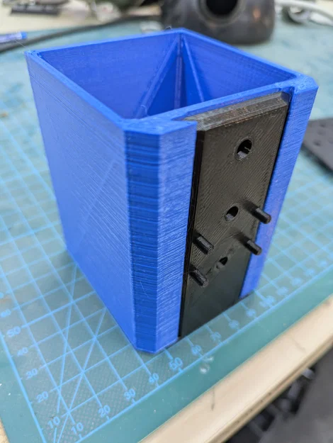 Giá/holder cho pegboard lỗ vuông (Lochwand Halterungen – quadratische Lochung) - Image 3