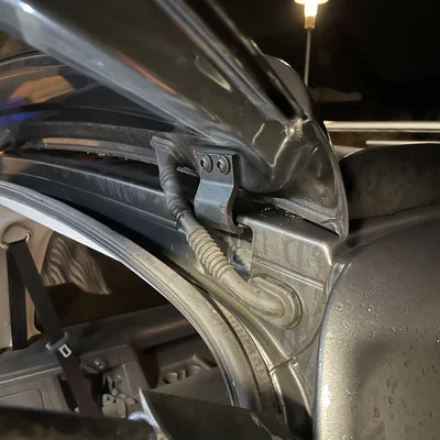VW Caddy - Trunk-Rain-Shield