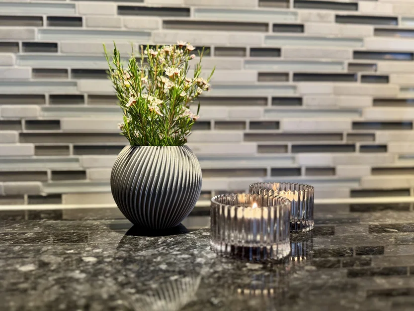 Bình hoa gân phong cách Scandinavian (Scandinavian-Inspired Ribbed Vase) - Image 2