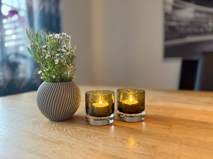 Bình hoa gân phong cách Scandinavian (Scandinavian-Inspired Ribbed Vase) - Image 3