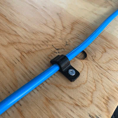 Kẹp cố định dây điện Power Cord Clip - Giải pháp quản lý dây cáp gọn gàng