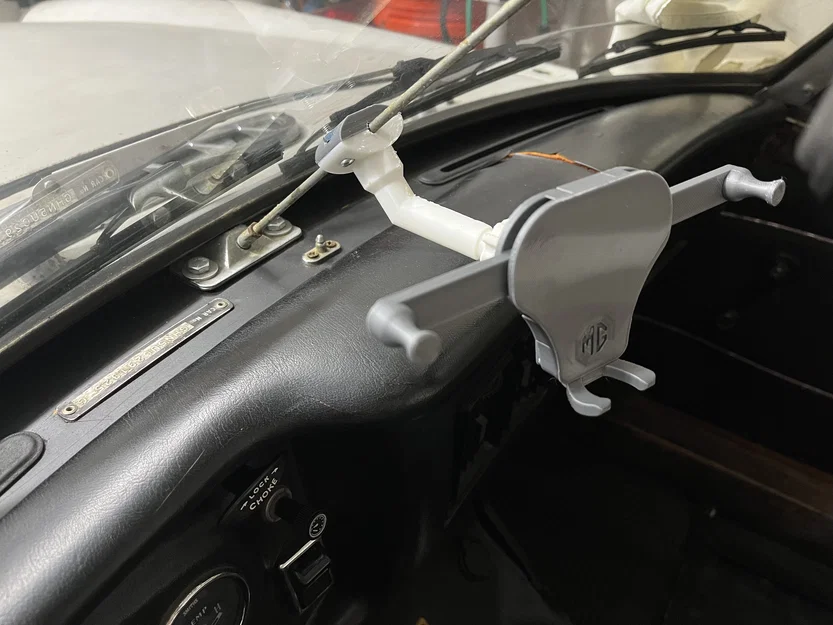 Kẹp gắn kính chắn gió: Giá đỡ điện thoại cho MGB hoặc MG Midget - Image 1